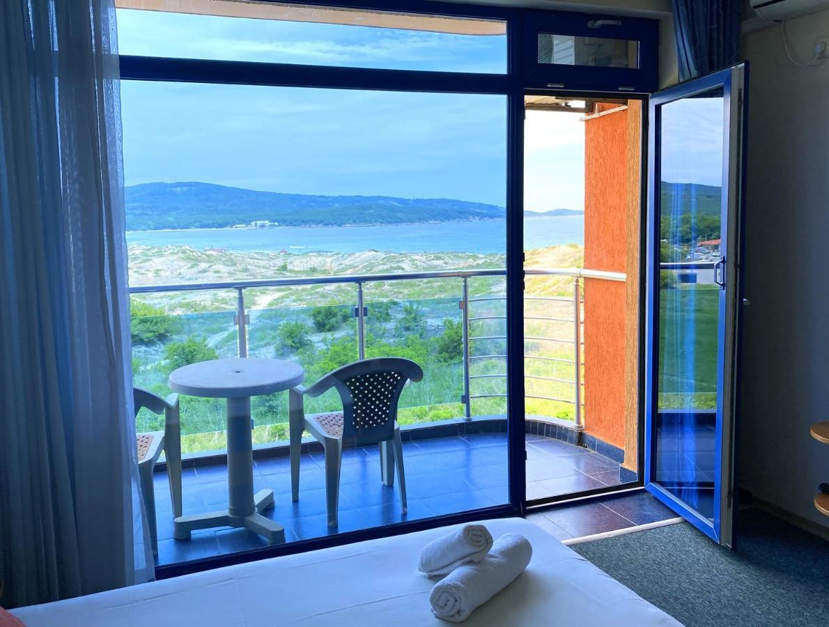 Hotel Penelope Primorsko Eksteriør billede